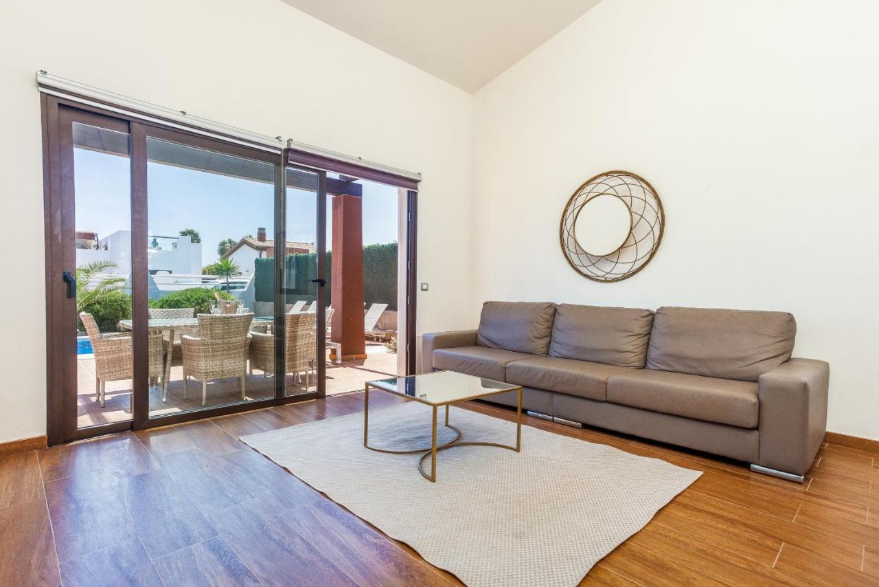Villa Zafiro 13 Golf Private Pool Caleta De Fuste By Holidays Home מראה חיצוני תמונה