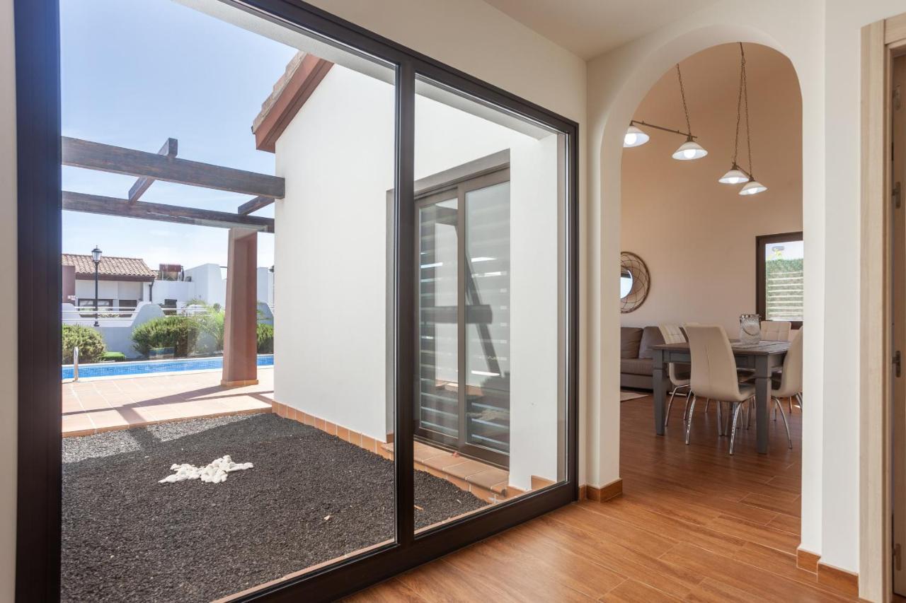Villa Zafiro 13 Golf Private Pool Caleta De Fuste By Holidays Home מראה חיצוני תמונה