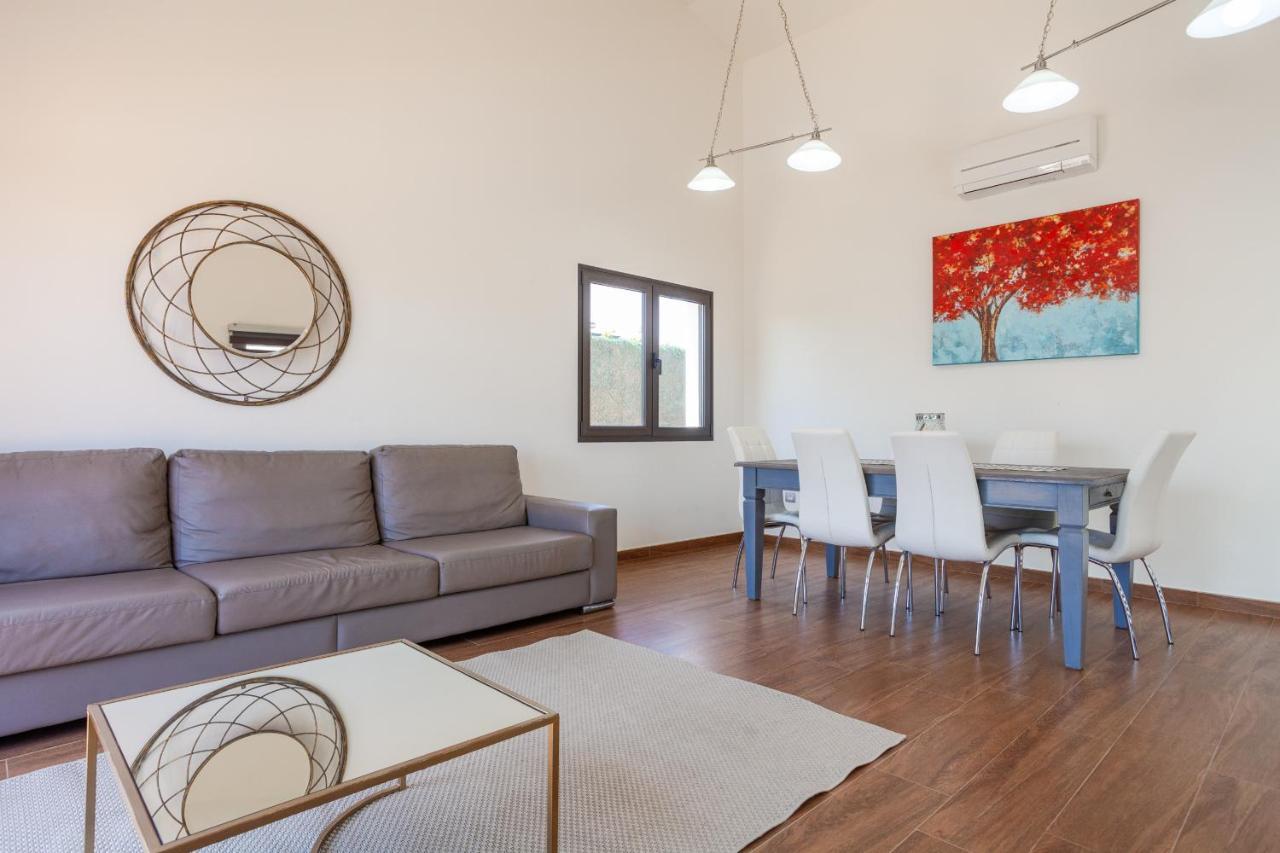 Villa Zafiro 13 Golf Private Pool Caleta De Fuste By Holidays Home מראה חיצוני תמונה